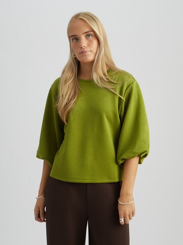 Peppercorn Sweatshirt 'Rikke' i grøn: forside