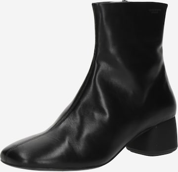Bottines 'Livia' VAGABOND SHOEMAKERS en noir : devant