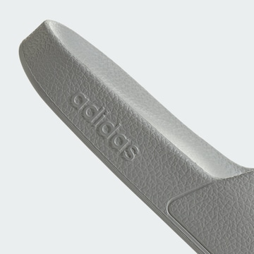 ADIDAS SPORTSWEAR Strand-/badsko 'Adilette Aqua' i grå