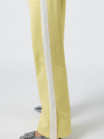 Loosefit Pantalon 'Stomp Your Feet' 4funkyflavours en jaune