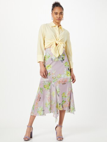 WEEKDAY Rok in Lila
