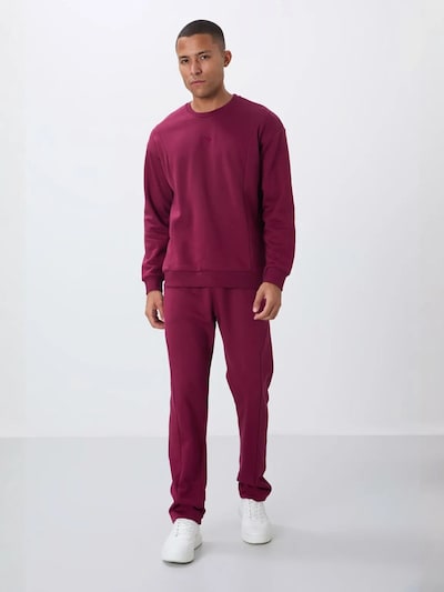 Tommy Life Sweatsuit in XL in Burgundy, Item view