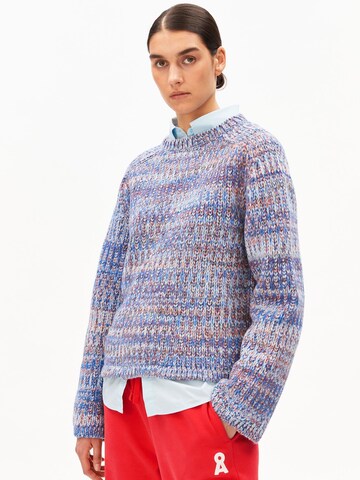 ARMEDANGELS Trui in Rood: voorkant