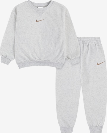 Nike Sportswear - Ropa para correr 'ESSENTIAL' en gris: frente