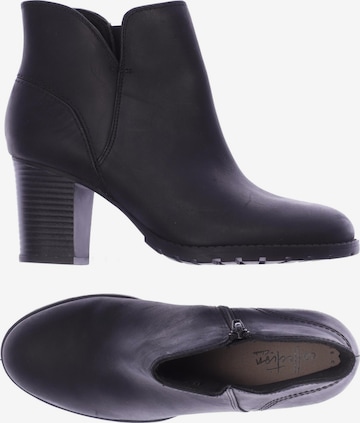 CLARKS Dress Boots in 39,5 in Black: front