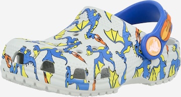 pilka Crocs Atviri batai 'Classic': priekis