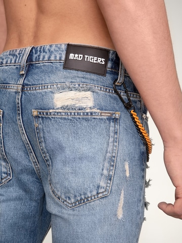 MAD TIGERS Slimfit Jeans 'CHE-CHAINS ARTPATCH' in Blauw