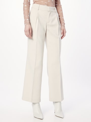 Loosefit Pantalon à pince 'Tammie' Gina Tricot en beige : devant