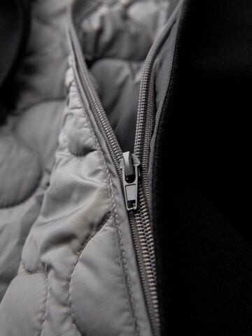 Ombre Tussenjas in Zwart