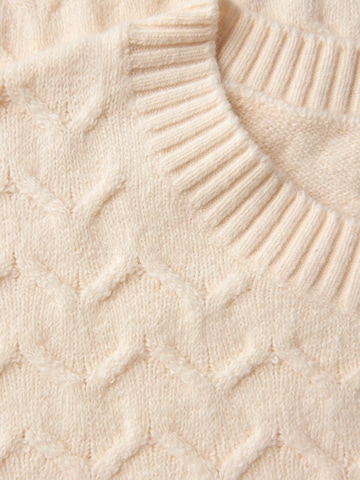 STREET ONE Sweater in Beige