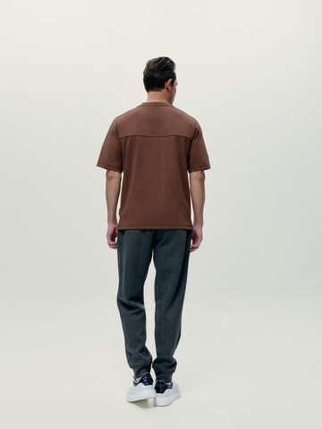 T-Shirt ' Tirreno ' Born en marron