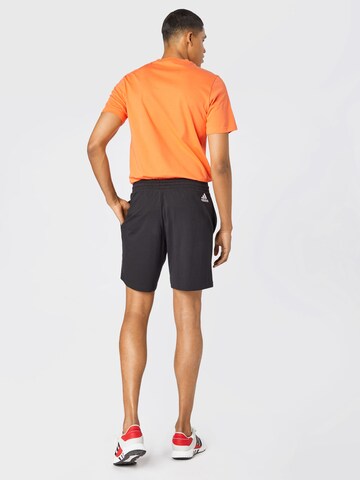 ADIDAS SPORTSWEAR Regular Sportshorts 'Aeroready Essentials Linear Logo' in Schwarz