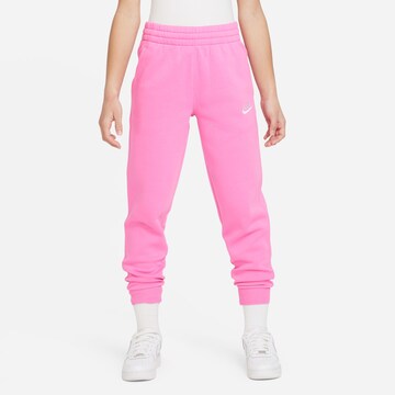 Nike Sportswear Tapered Sporthose in Pink: predná strana