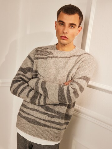 Pull-over 'Henry' Guido Maria Kretschmer Men en gris : devant