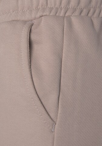 LASCANA Pyjamasbukser i beige