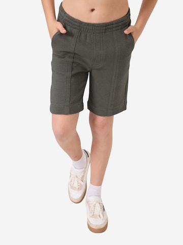 Tommy Life Broek 'TOMMY Shorts aus Jersey in normaler Passform' in Groen: voorkant