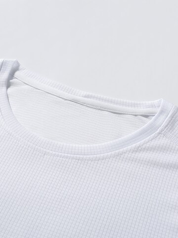 YOUTHUP Performance Shirt 'Feuchtleit' in White