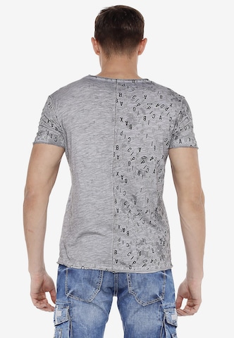 CIPO & BAXX Asymmetrisch T-Shirt mit Buchstabenaufdruck in Grau
