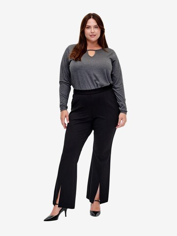 Zizzi - Acampanado Pantalón 'Maddie' en negro