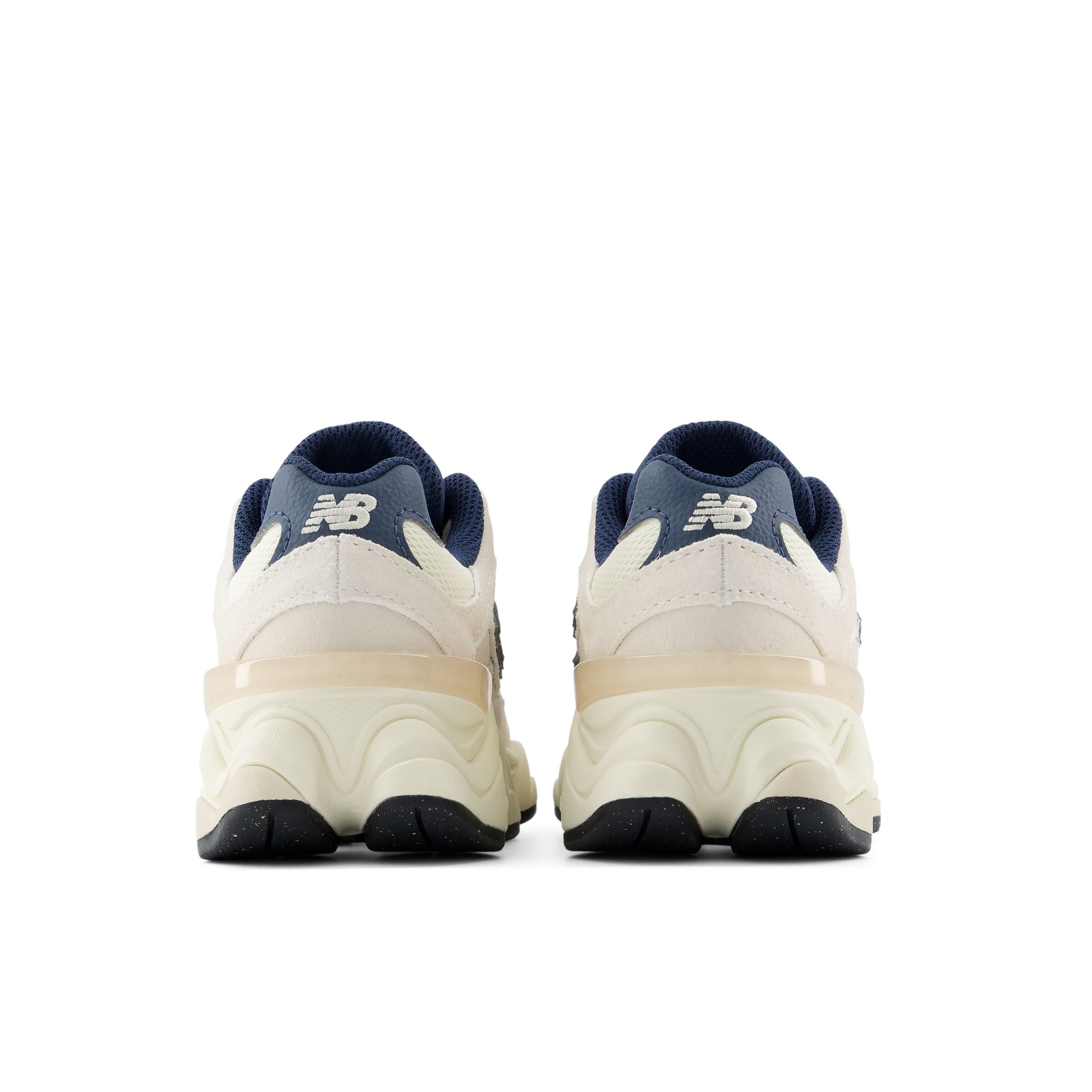new balance Trainers '9060 Lace' in White