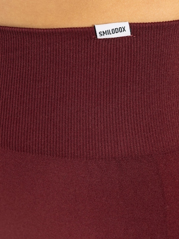 Coupe slim Leggings Smilodox en rouge