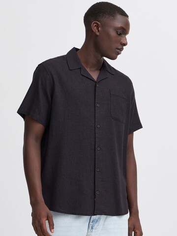 Coupe regular Chemise ' BHVICTOR ' BLEND en noir