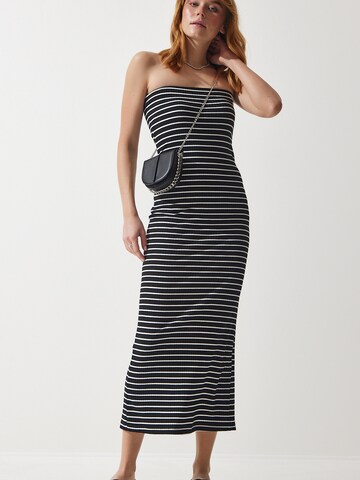 Happiness İstanbul Sommerkjole i sort