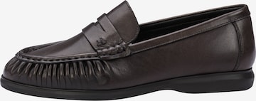 LLOYD Classic Flats in Brown: front