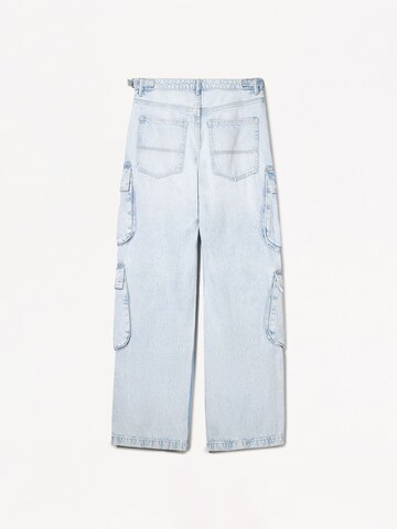 Bershka Ohlapna forma Kavbojke | modra barva