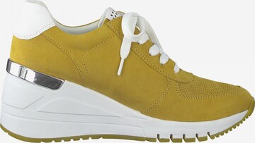 Sneaker alta di MARCO TOZZI in giallo