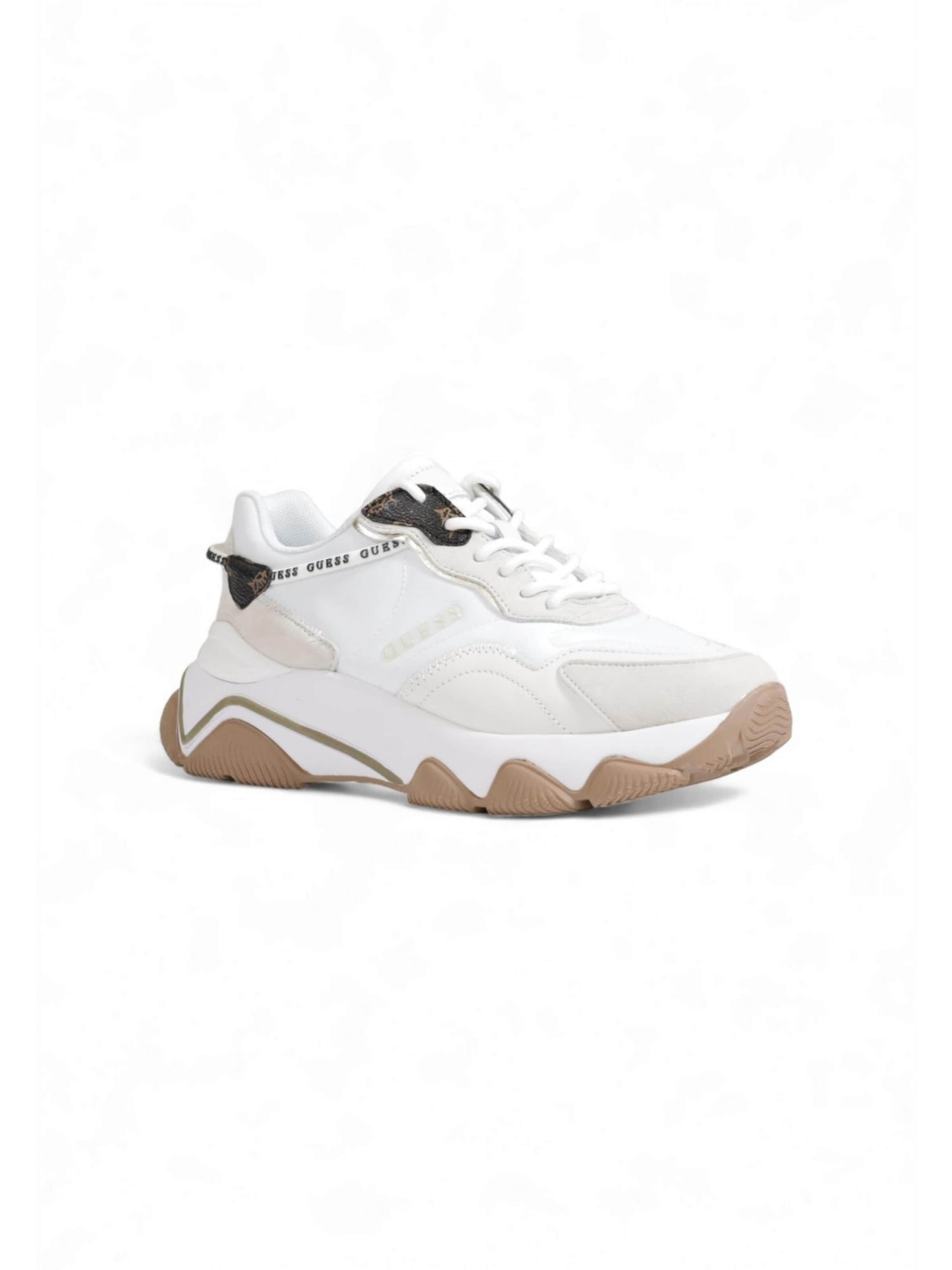 Sneaker bassa 'MICOLA FL7MIC FAL12' di GUESS in bianco
