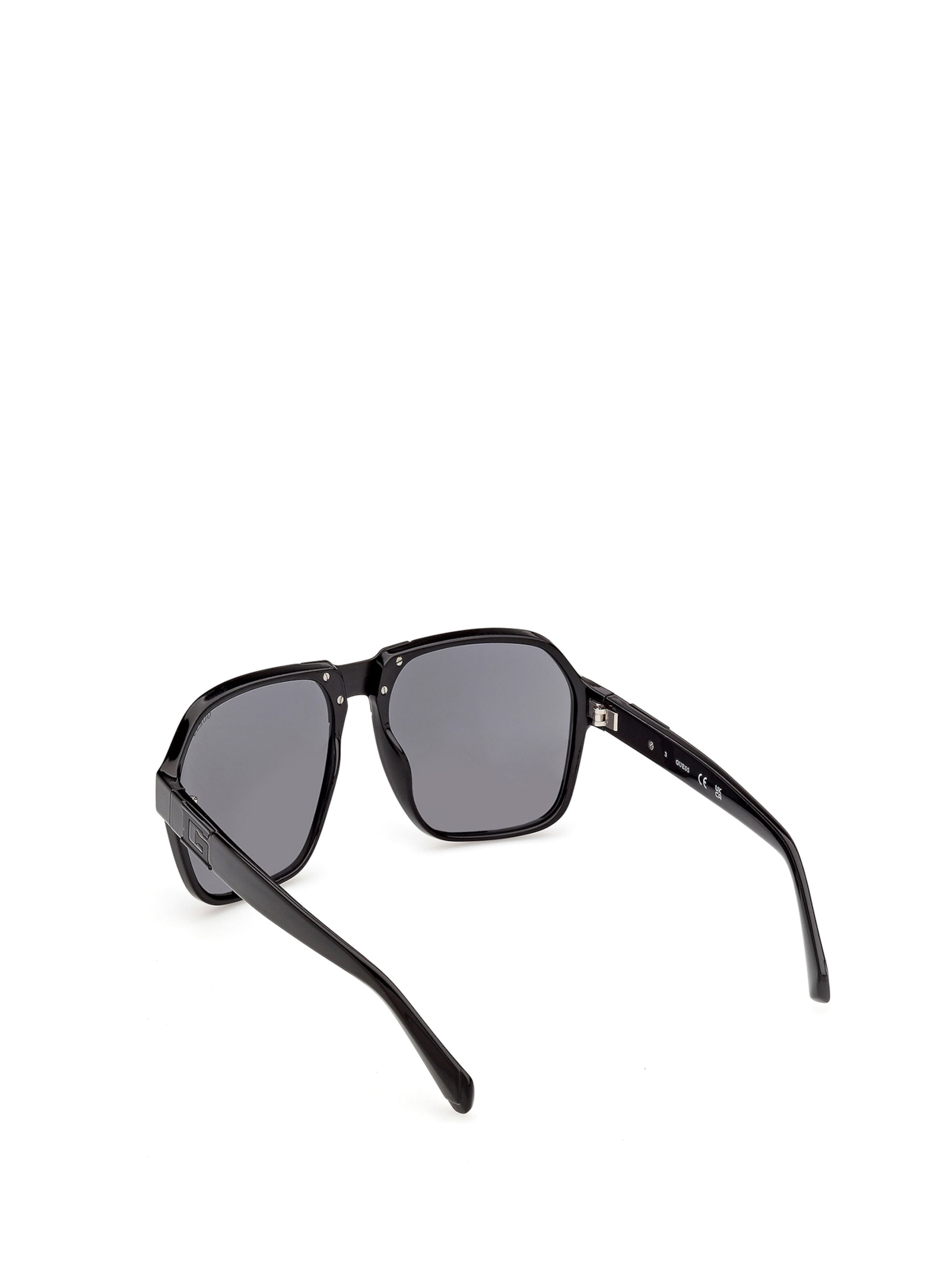 GUESS Sonnenbrille in Schwarz