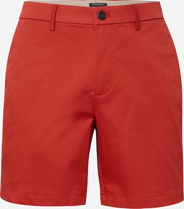 Banana Republic Regular Chino Pants in Red: front