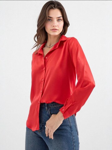 Bigdart - Blusa em vermelho: frente