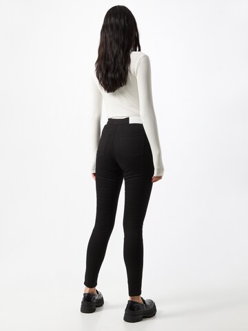 GLAMOROUS Skinny Jeans in Schwarz