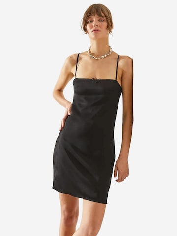 Robe Bianco Lucci en noir : devant