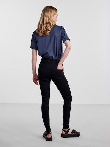 PIECES Skinny Jeans 'TALIA' in Schwarz