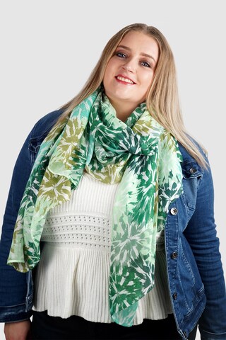HARPA Scarf in Green: front