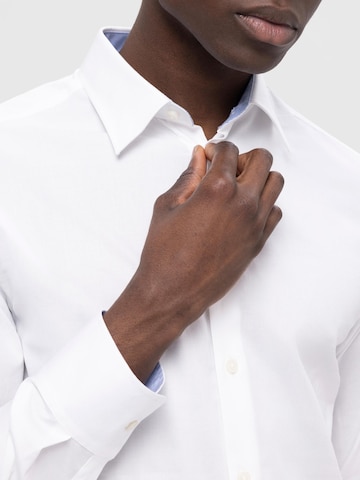 Coupe slim Chemise 'SOHO' SELECTED HOMME en blanc