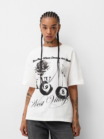 Bershka T-Shirt in Weiß: Vorderseite