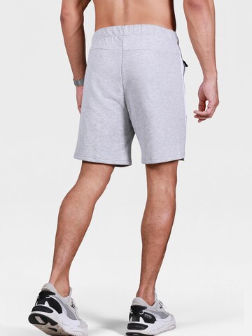MOROTAI Regular Sporthose 'NEOTECH' in Grau