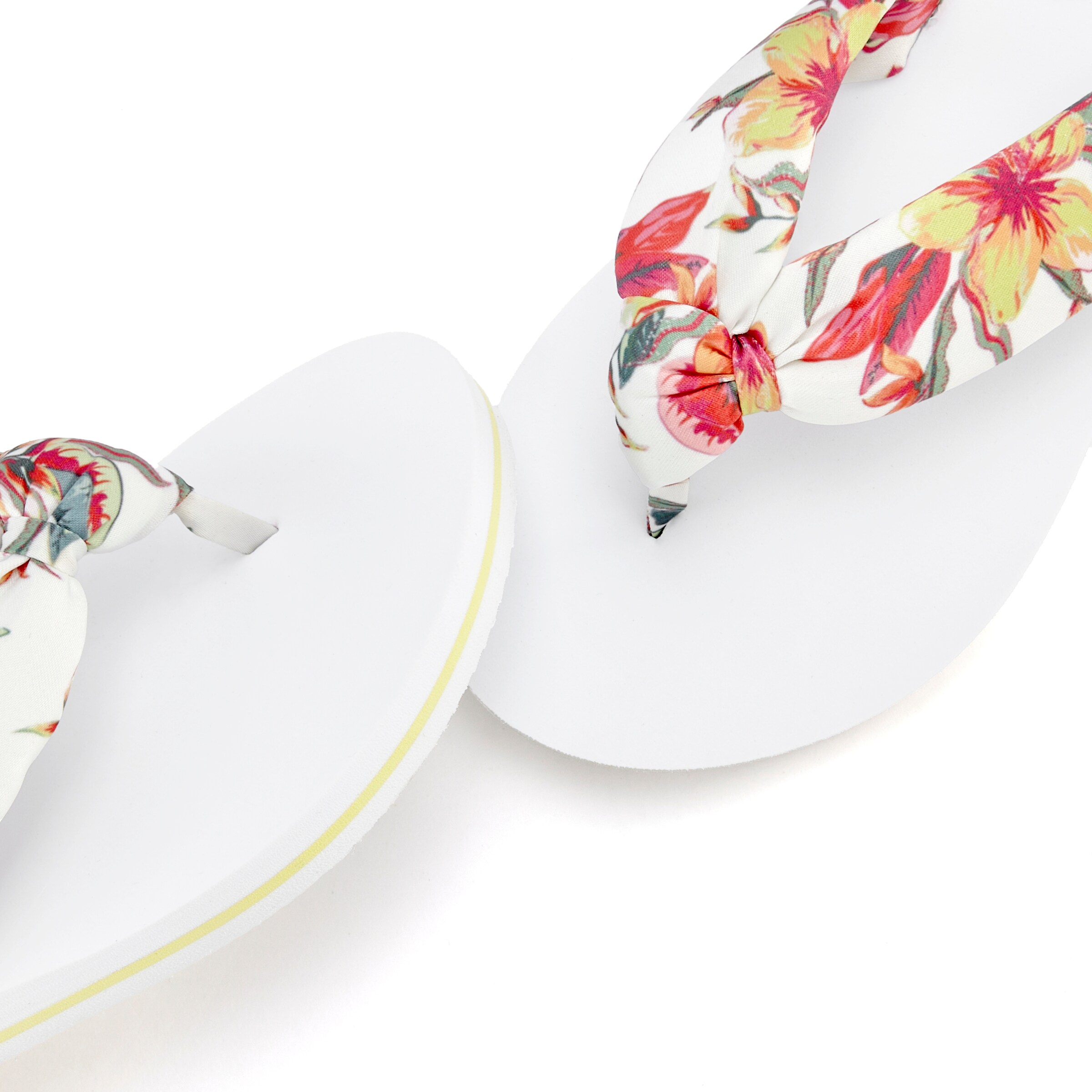 LASCANA Teenslipper in Wit