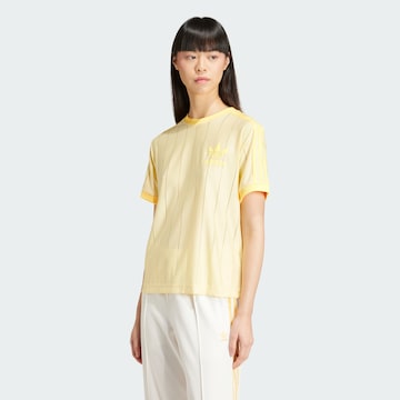 T-shirt ADIDAS ORIGINALS en jaune : devant