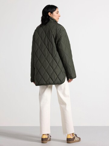 Lindex Демисезонная куртка 'Lucille' в Зеленый