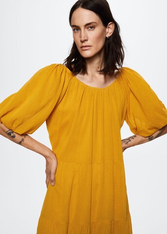 Rochie de la MANGO pe galben