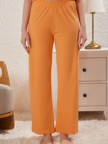 Trendyol Πιτζάμα σε πορτοκαλί