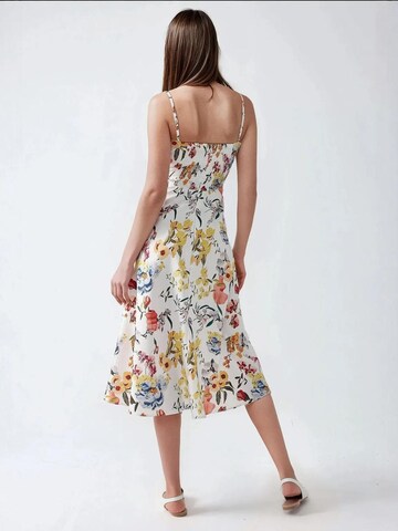 Hiccup - Vestido em branco