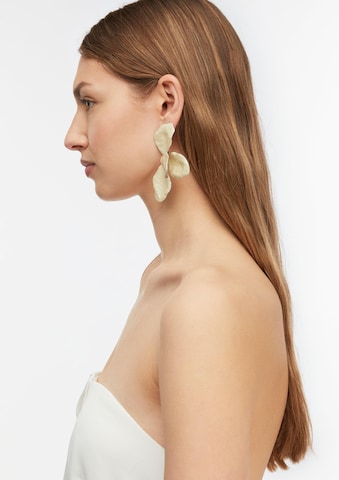COMMA Ohrringe in Beige: Vorderseite