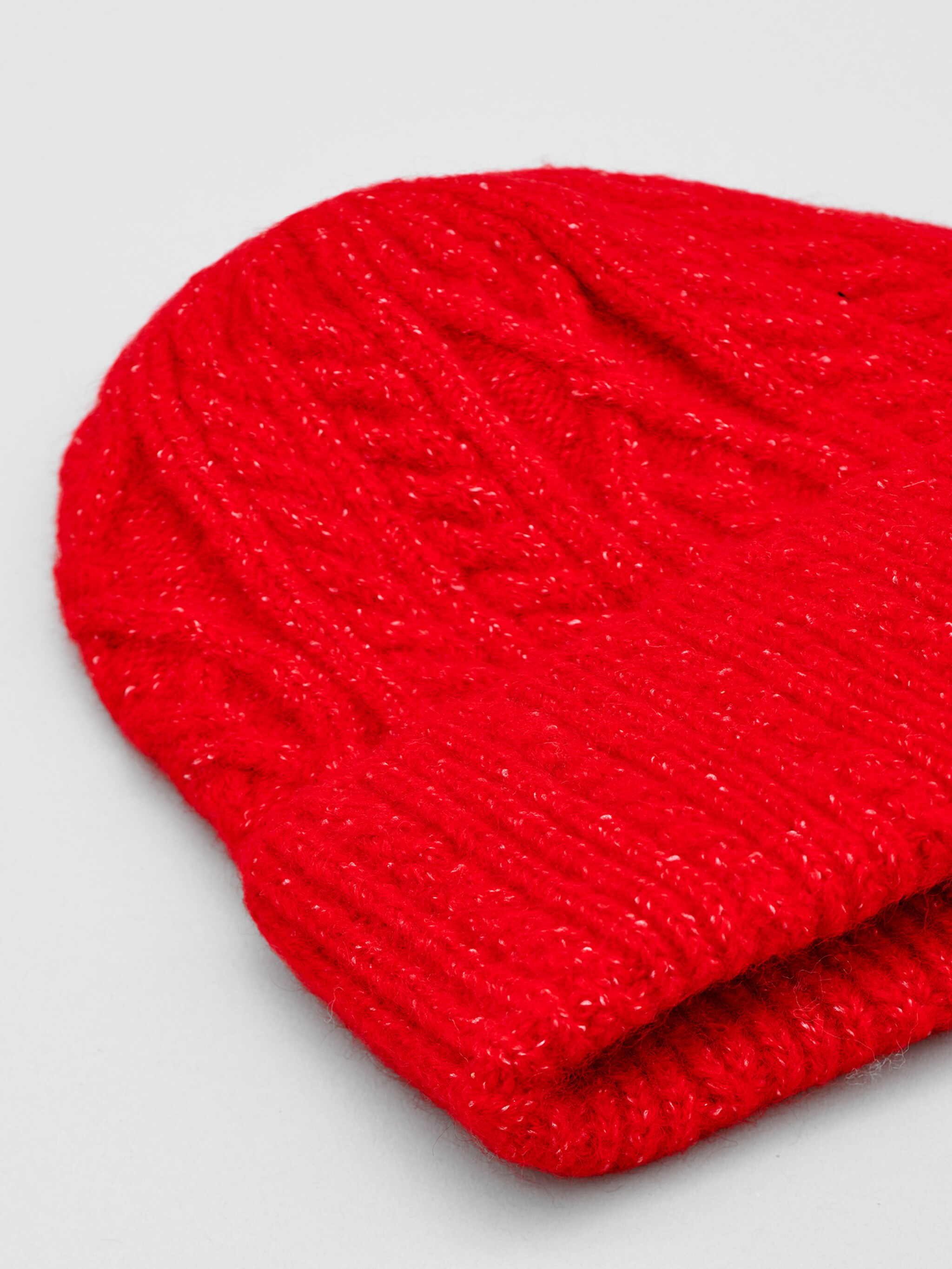 EDITED Producten Muts 'Theda' Rood