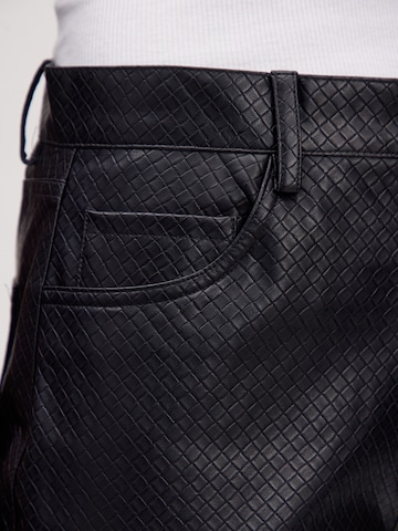 EDITED - Bootcut Pantalón 'Celina' en negro